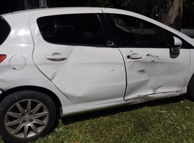 Funes: choque de auto y moto con dos heridos, fuga y alcoholemia positiva