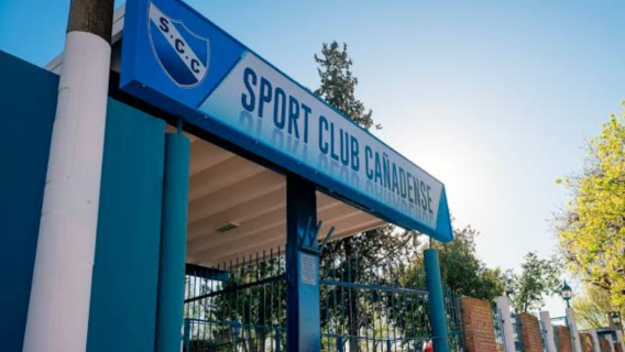 Un hombre murió en Cañada de Gómez mientras jugaba un partido de fútbol