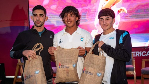 Distinguieron a tres jóvenes deportistas de Granadero Baigorria por su desempeño en el ámbito nacional e internacional