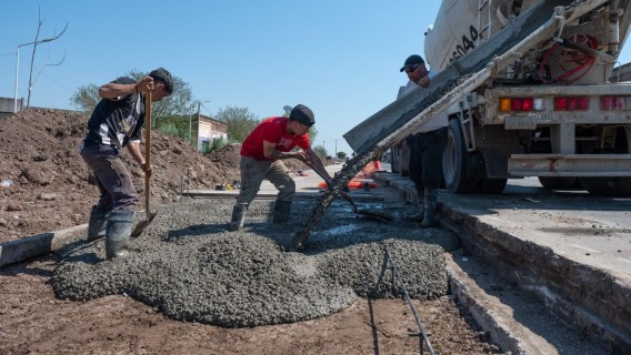 Avanza la construcción de nuevas dársenas sobre la ruta 11 en Timbúes