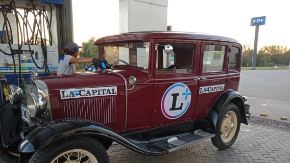 Autos históricos copan hoy el Monumento con una muestra única y gratuita