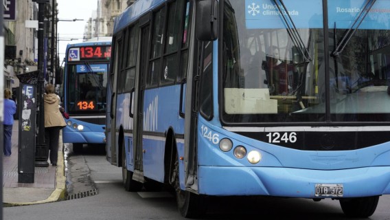 Impulsan un boleto gratuito de colectivo para jubilados en Santa Fe