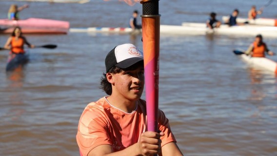 Granadero Baigorria recibió el paso del Fuego Suramericano rumbo a Santa Fe 2026