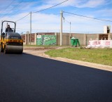 El Barrio Procrear suma una obra clave: comenzó la pavimentación de 26 cuadras