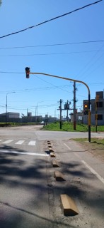 Desde el jueves funcionará el nuevo semáforo de Scalabrini y Champagnat